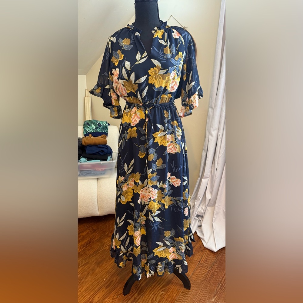 Anrabess Chic Floral Maxi Dress in Navy and Yellow Small Beautiful